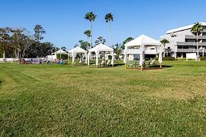 Palazzo Lakeside Hotel