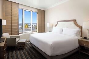 DoubleTree by Hilton San Diego Bayside