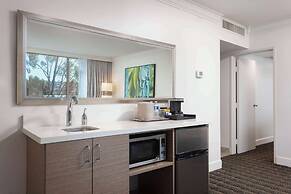 DoubleTree by Hilton San Diego Bayside