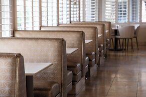 DoubleTree by Hilton San Diego Bayside