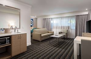 DoubleTree by Hilton San Diego Bayside