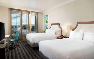 DoubleTree by Hilton San Diego Bayside