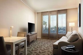 DoubleTree by Hilton San Diego Bayside