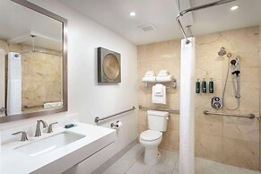 DoubleTree by Hilton San Diego Bayside