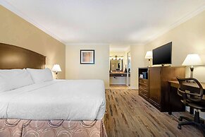 Best Western Plus Burnaby Hotel