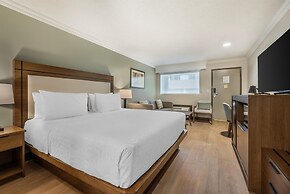 Best Western Plus Burnaby Hotel