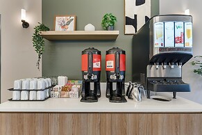 Best Western Plus Burnaby Hotel
