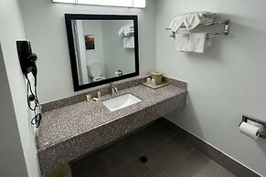 Days Inn by Wyndham Shawnee