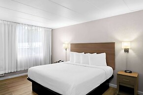 Travelodge by Wyndham Aberdeen