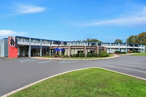 Travelodge by Wyndham Aberdeen