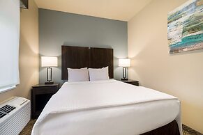 Best Western Golden Spike Inn & Suites