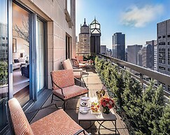 Four Seasons Hotel New York