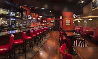 DoubleTree by Hilton Chicago - Oak Brook