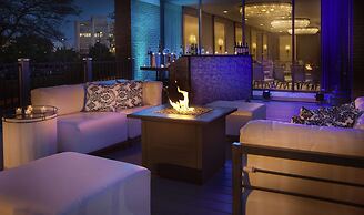 DoubleTree by Hilton Chicago - Oak Brook