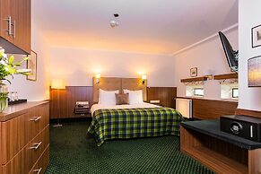 Golden Tulip Hotel Central