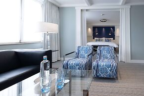 Golden Tulip Hotel Central