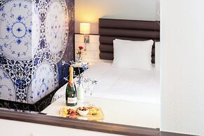 Golden Tulip Hotel Central
