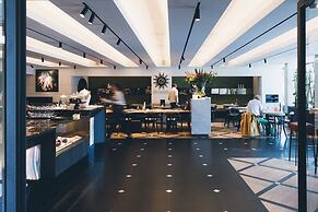 Golden Tulip Hotel Central