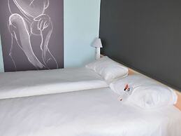ibis Rochefort