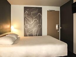 ibis Rochefort
