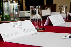 Legacy Rose and Crown Hotel