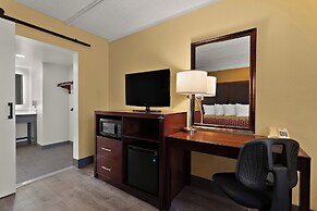 Kings House Motor Hotel