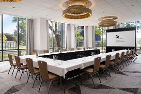 Teaneck Marriott at Glenpointe