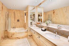 Eurostars Hotel De La Reconquista