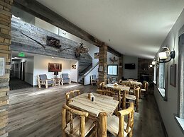Alpine Inn & Suites