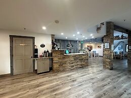 Alpine Inn & Suites
