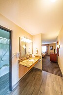 Alpine Inn & Suites