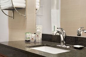 Poco Inn and Suites Hotel & Conference Centre