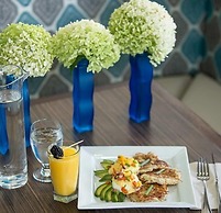 Poco Inn and Suites Hotel & Conference Centre