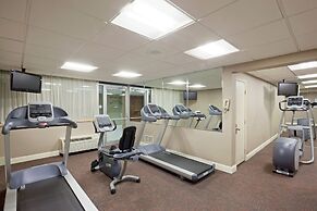 Holiday Inn & Suites Marlborough by IHG