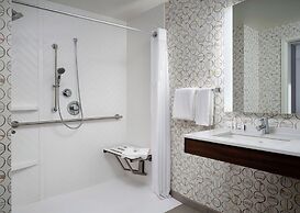 Holiday Inn & Suites Marlborough by IHG