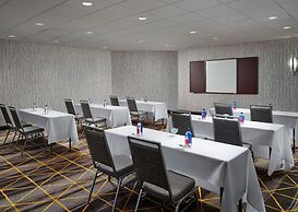 Holiday Inn & Suites Marlborough by IHG