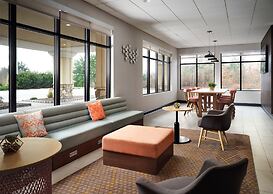 Holiday Inn & Suites Marlborough by IHG