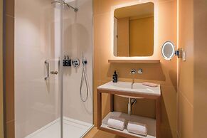 Canopy by Hilton Cannes