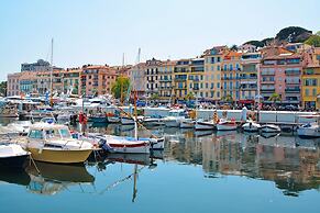 Canopy by Hilton Cannes