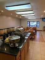 Days Inn & Suites by Wyndham Logan