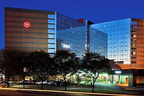 Sheraton Indianapolis Hotel at Keystone Crossing