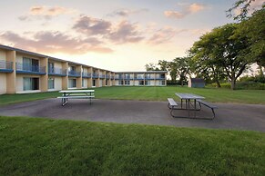 Baymont by Wyndham Bay City