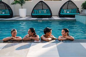 OUTRIGGER Waikiki Paradise Hotel