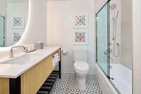 OUTRIGGER Waikiki Paradise Hotel