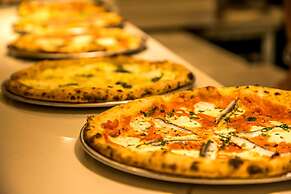 OUTRIGGER Waikiki Paradise Hotel