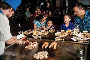 OUTRIGGER Waikiki Paradise Hotel