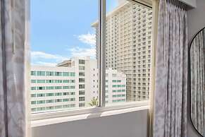 OUTRIGGER Waikiki Paradise Hotel