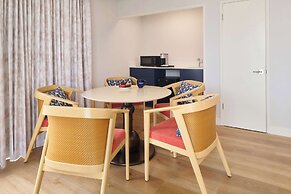 OUTRIGGER Waikiki Paradise Hotel