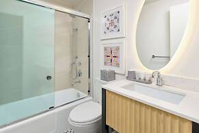 OUTRIGGER Waikiki Paradise Hotel