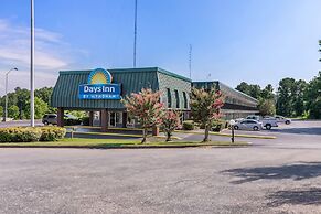 Days Inn by Wyndham Seneca / Clemson Area